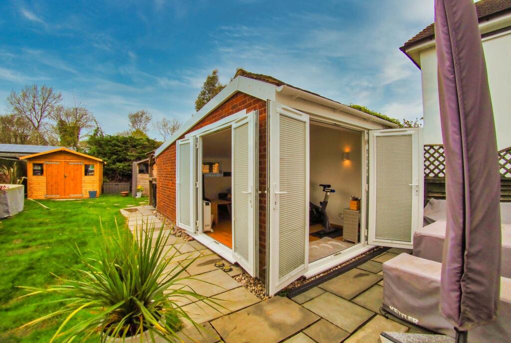 Main image of property: Chelwood Road, Earley, Reading