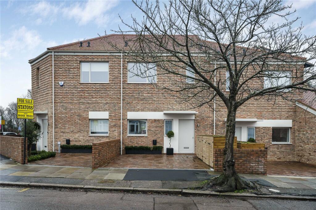 Main image of property: Burlington Rise, East Barnet, London, EN4