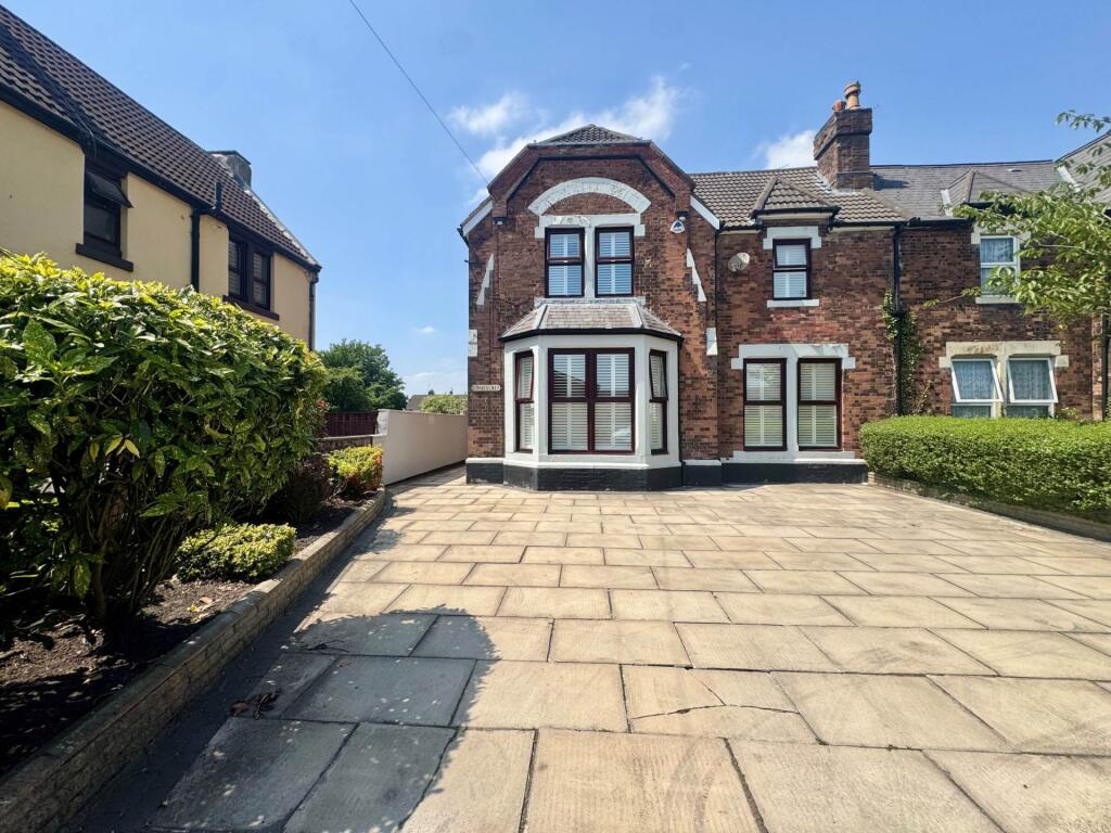 Main image of property: Glovers Brow, Kirkby Park