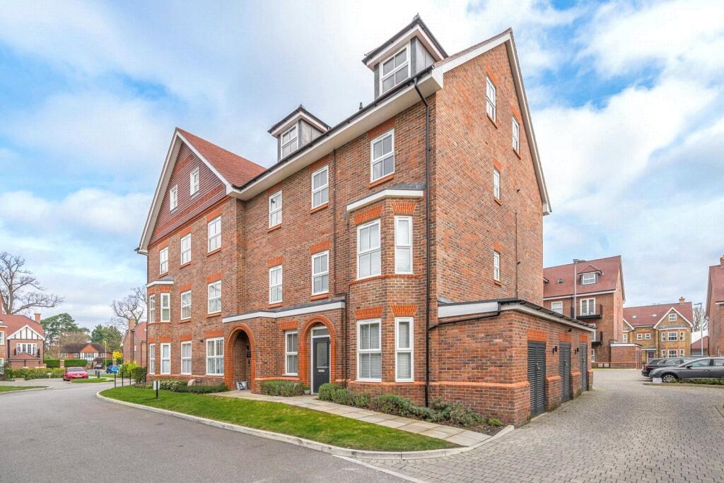 Main image of property: Albright Gardens, Walton On Thames, KT12