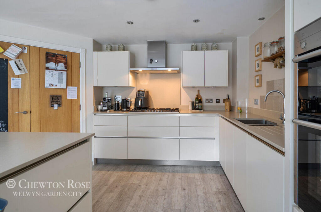 Additional image 9 of Sevenacres, Welwyn
