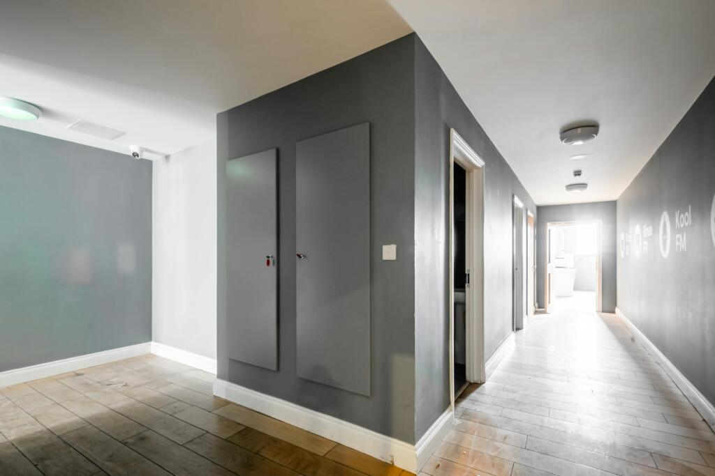 Hoxton St 128 - Low Res 8.jpg