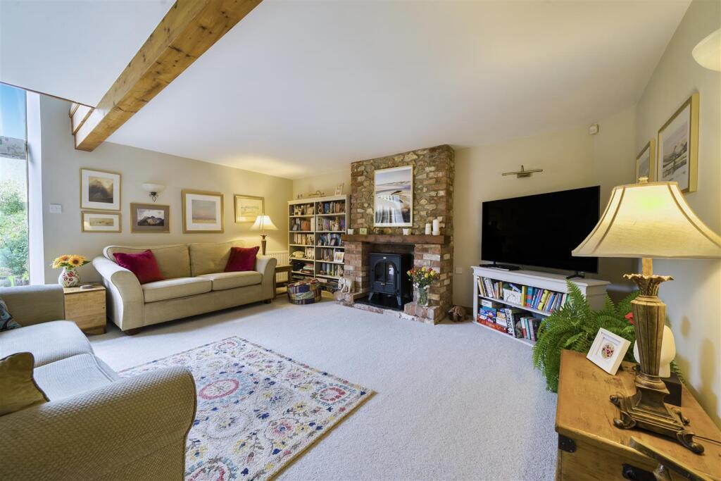 House in East Devon, Shute - View 4