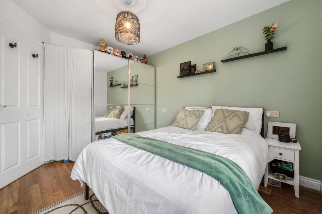Apartment in Chelmsford - More