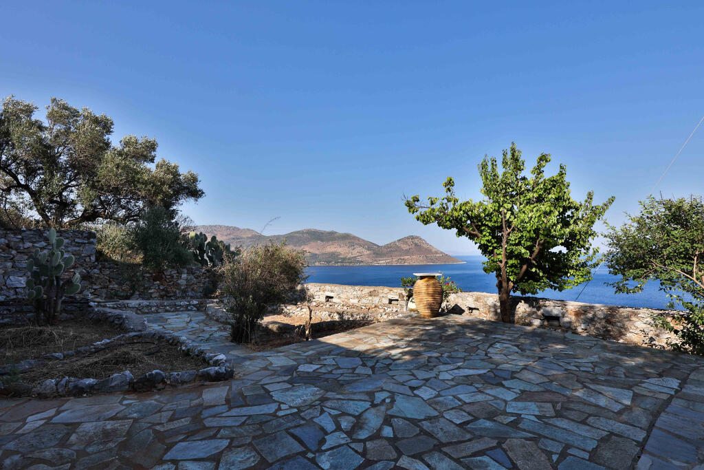 Main image of property: Peloponnese, Laconia, Kotronas