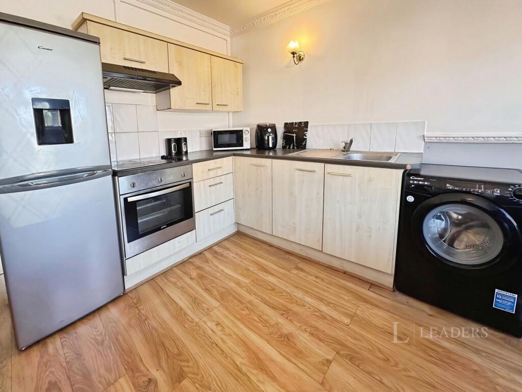 Additional image 3 of Holly Grove, Bromsgrove, Worcestershire, B61
