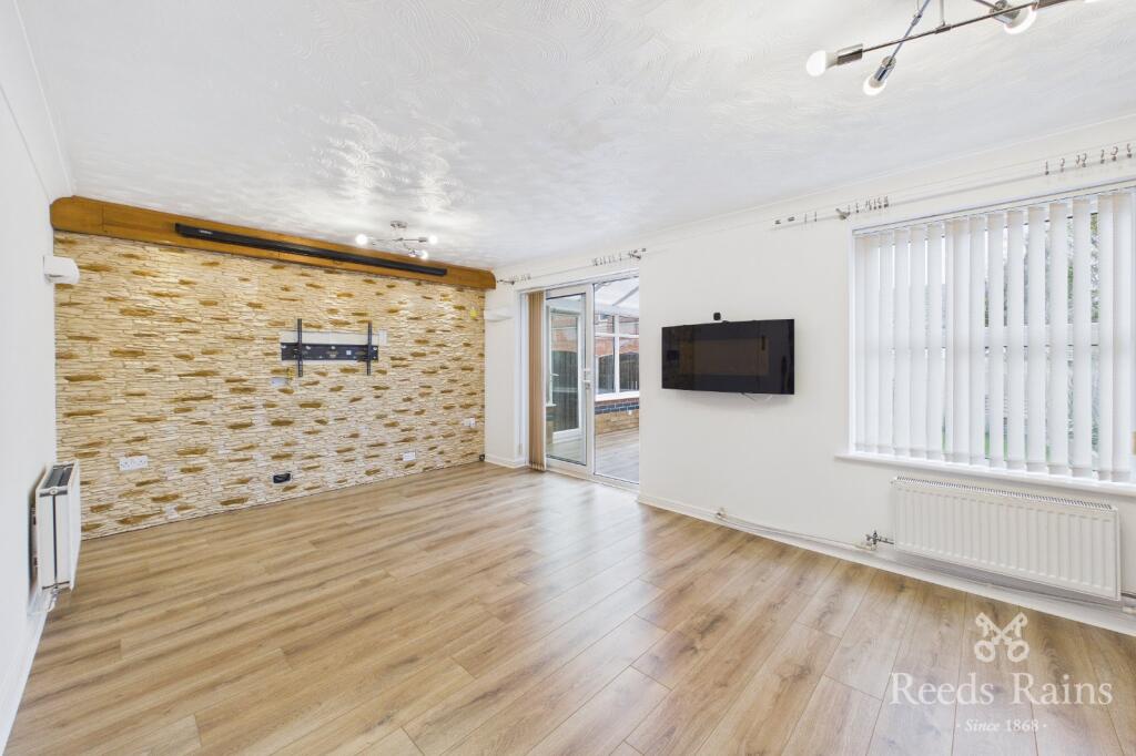 Beachill Drive, Havercroft, Wakefield, West Yorkshire, WF4 photo 2