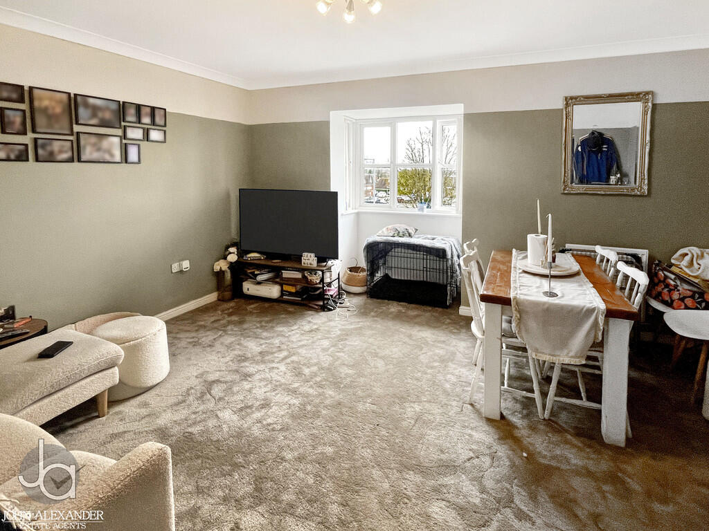 Apartment in Colchester, Tiptree - View 2