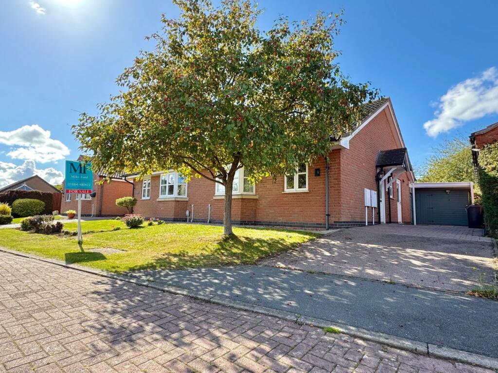 2-bed semi-detached on Foxglove Avenue, Melton Mowbray, £200,000