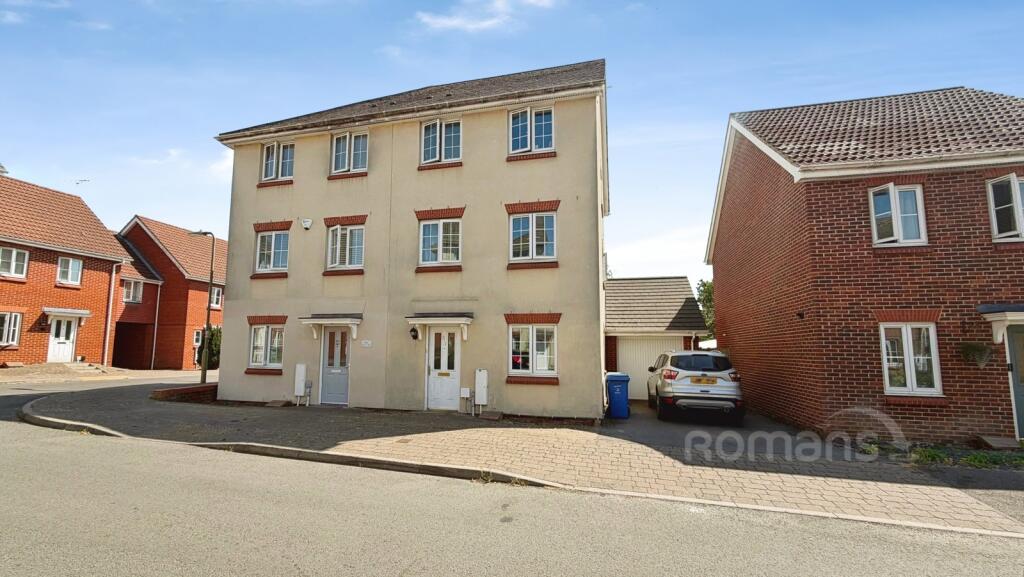 Main image of property: Woodland Walk, Aldershot, Hampshire