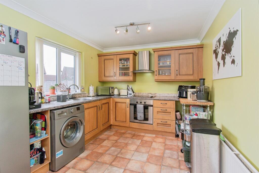 House in Wakefield - View 2