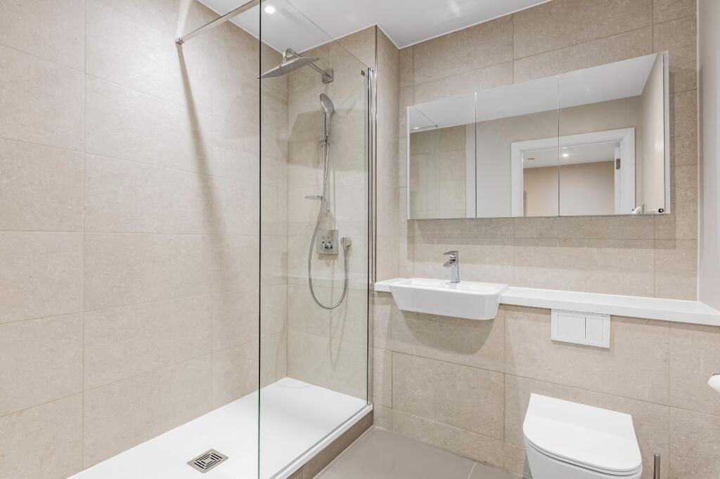 Apartment in London - More