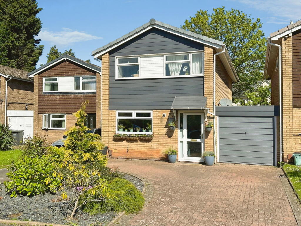 Main image of property: Oak Street, Merridale, Wolverhampton, WV3 0AE