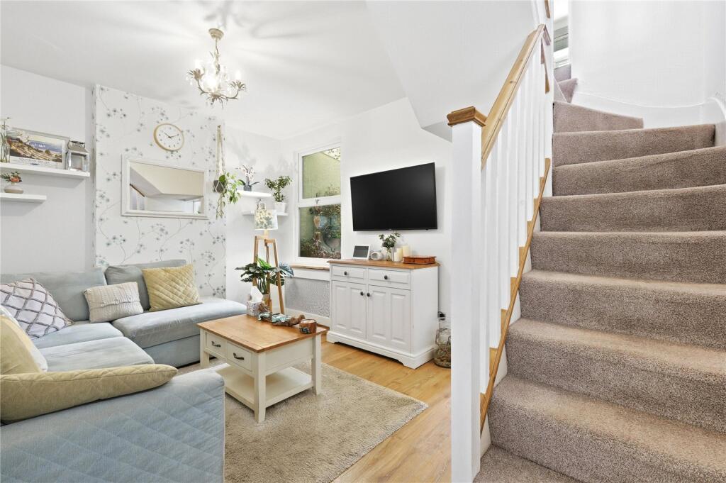 House in Southend-on-Sea - View 5