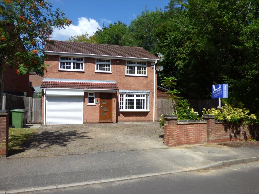 Main image of property: Berrywood Gardens, Hedge End, Southampton