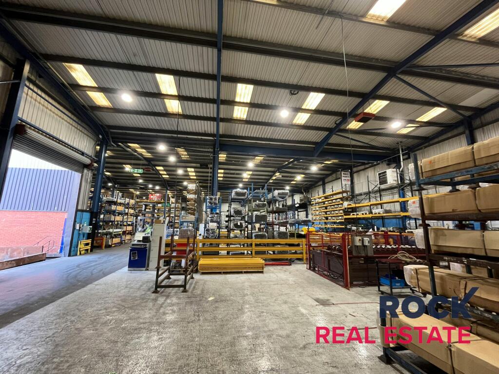 Link 51 Warehouse - 1 .jpg