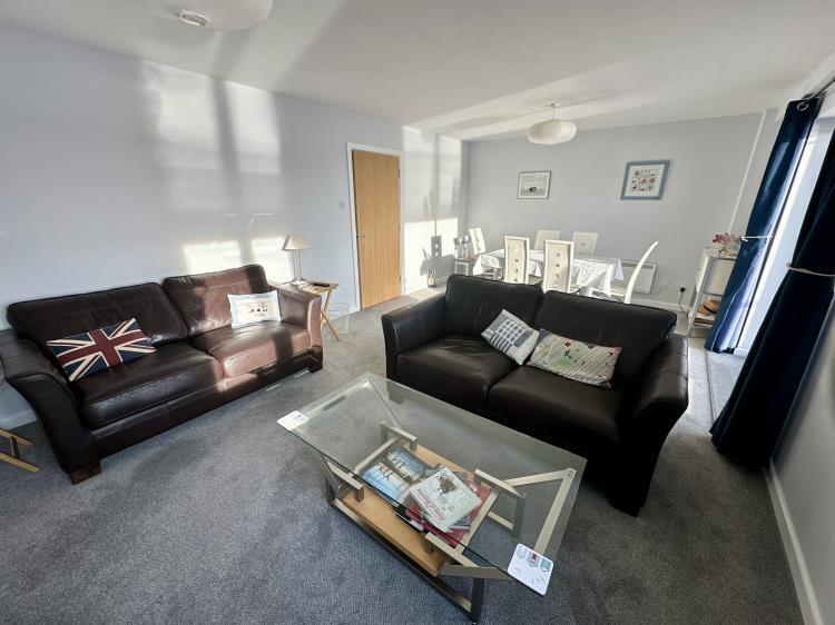 Apartment in Ipswich, Stoke - View 4