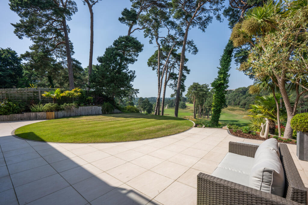 House in Bournemouth, Canford Cliffs, Poole - View 5