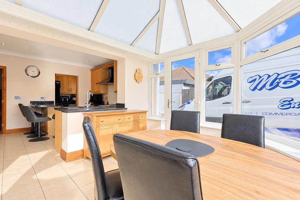 House in Southend-on-Sea - View 5