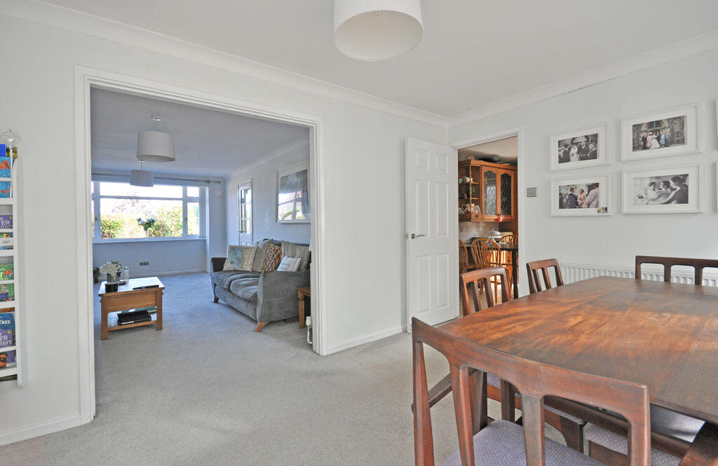 House in Newport - View 5