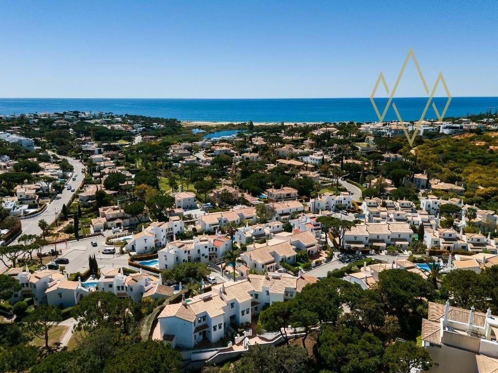 Main image of property: Algarve, Dunas Douradas