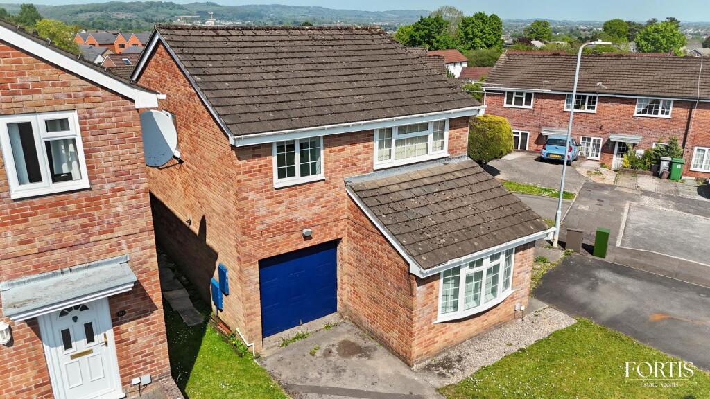 Main image of property: Sundew Close, Cardiff, CF5