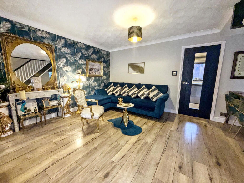 House in Sunderland - View 4