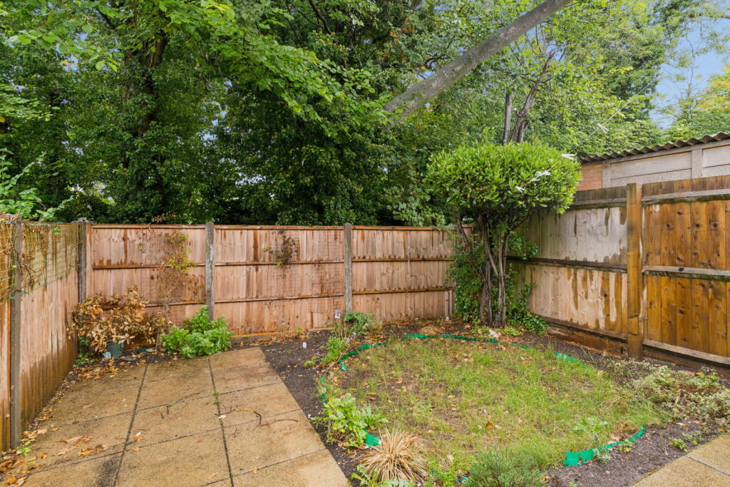 House in North Hertfordshire, Hertfordshire - View 5