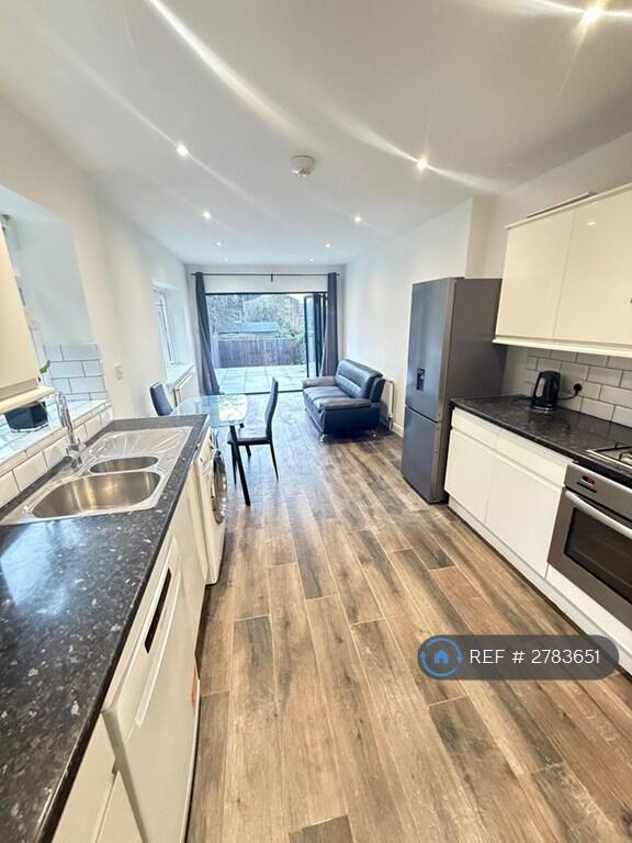 Main image of property: Selsdon Road, West Norwood ,Herne Hill, Brixton, Streatham, SE27