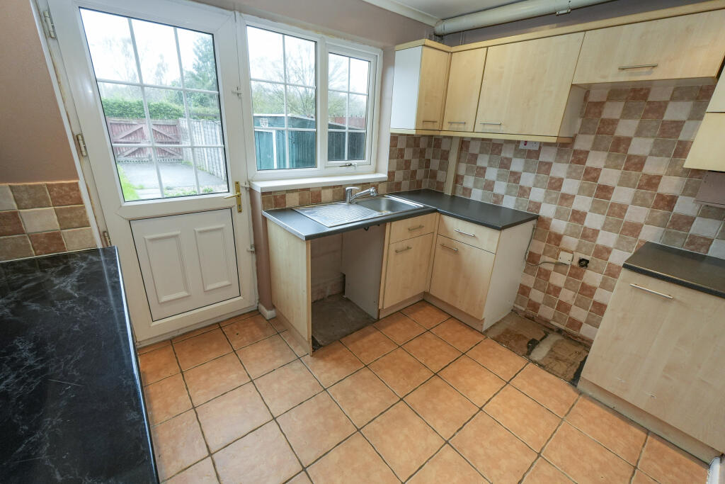 Additional image 10 of Shinwell Crescent, Oldbury, B69