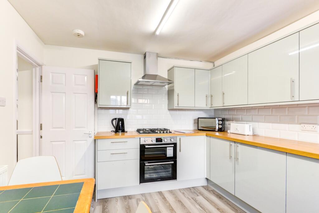 House in Brighton - View 2