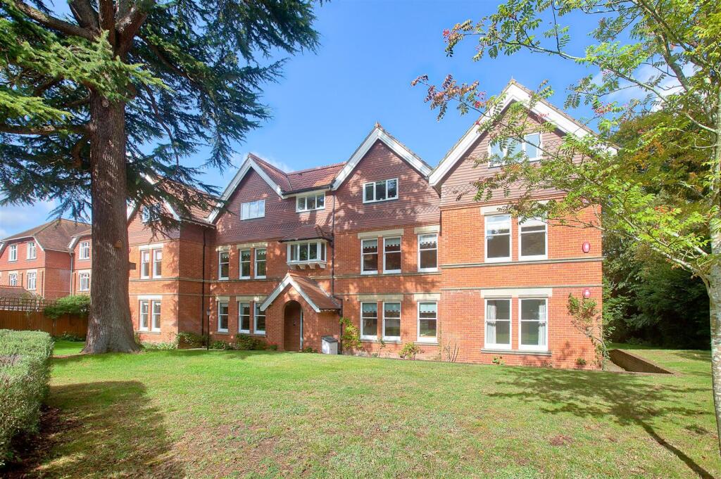 Main image of property: 74 Harnham Road, Salisbury