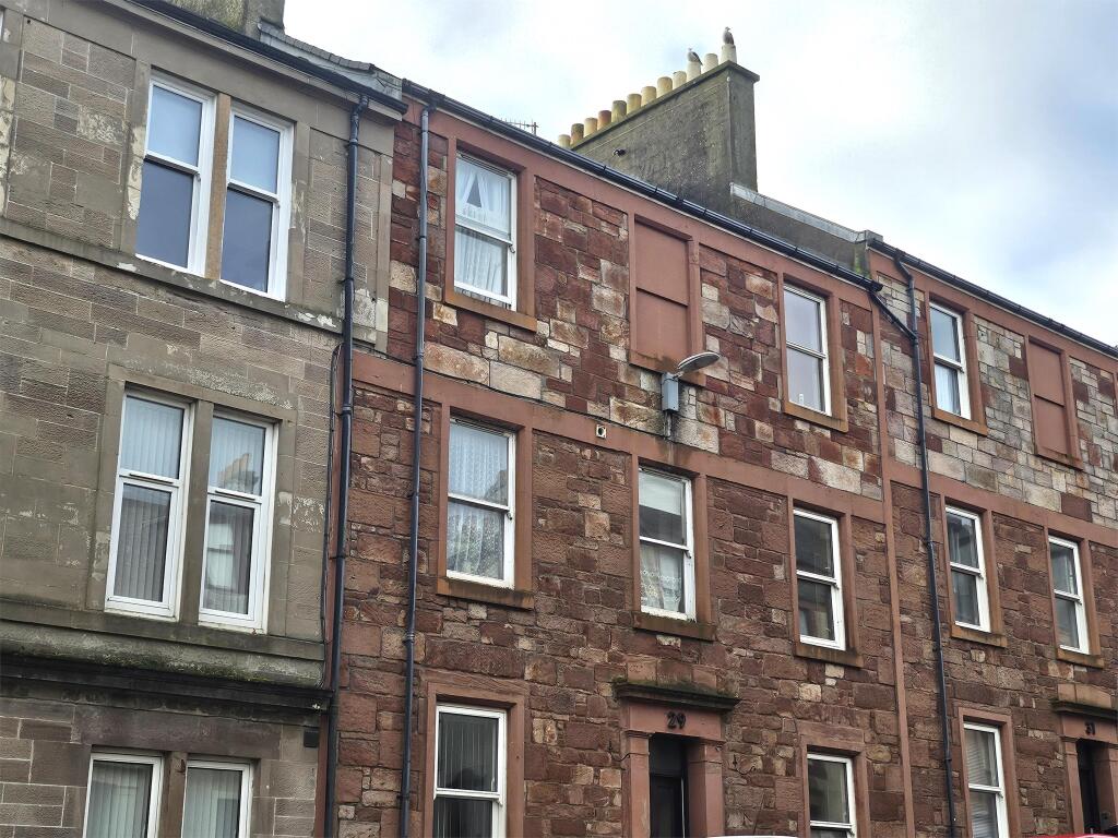 Main image of property: 2/L, 29 Cardiff Street, Millport, Isle of Cumbrae, KA28 0AS