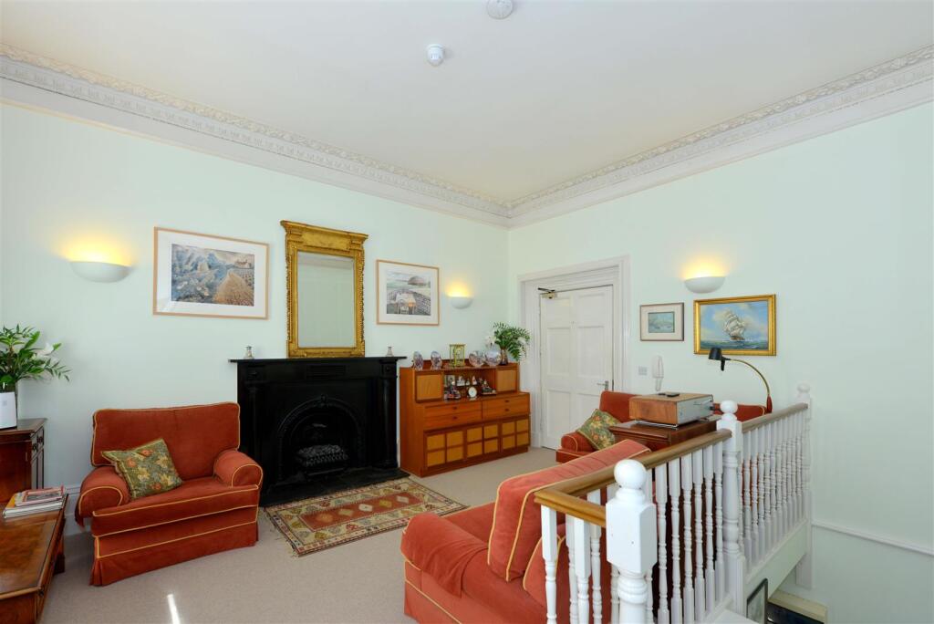 Apartment in Shrewsbury - More