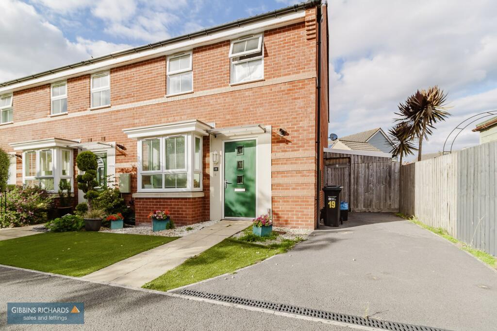 3-bed terraced on Imperial Way, Bridgwater, TA6, £245,000