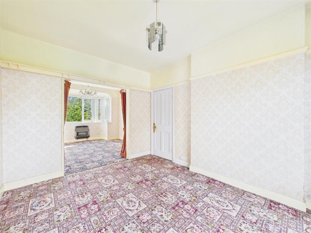 House in Sheffield, Meersbrook Bank, Carterknowle - More