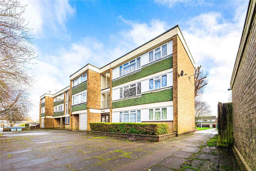 Main image of property: Livingstone Walk, Hemel Hempstead, Hertfordshire, HP2