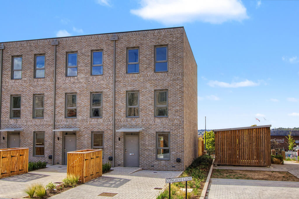 Main image of property: Congreve Close, Gillingham