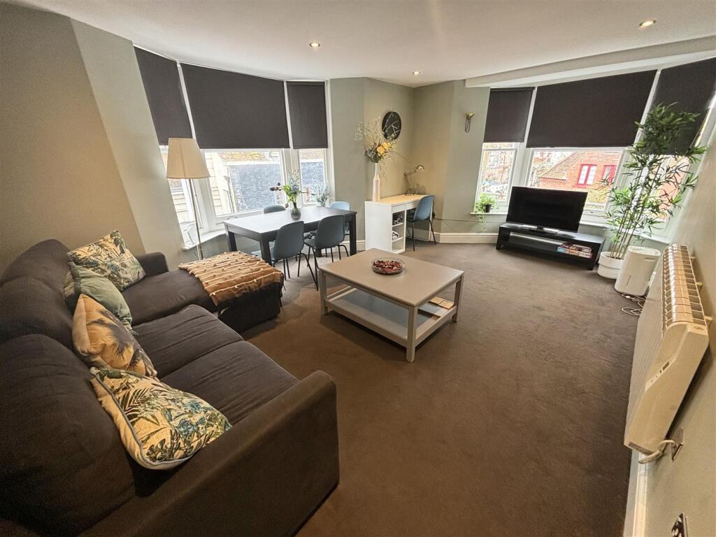 Main image of property: Flat 2, 18A Market Street, Brighton