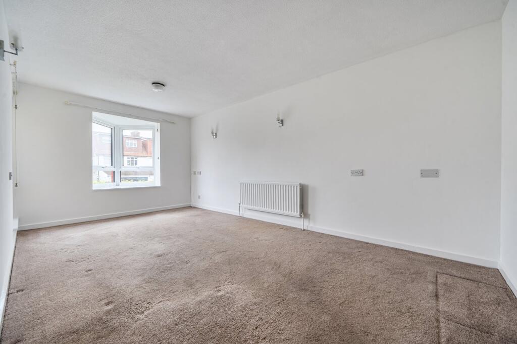 Main image of property: Kingsway, Hove, BN3