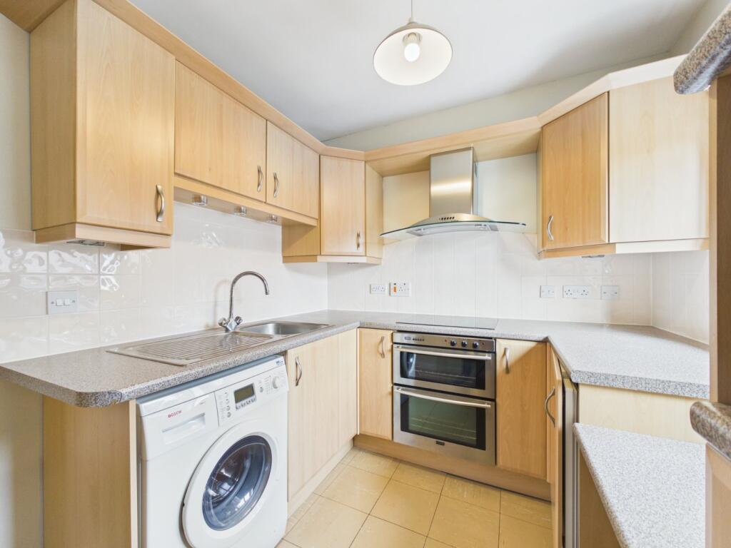 Apartment in Worcester - View 5