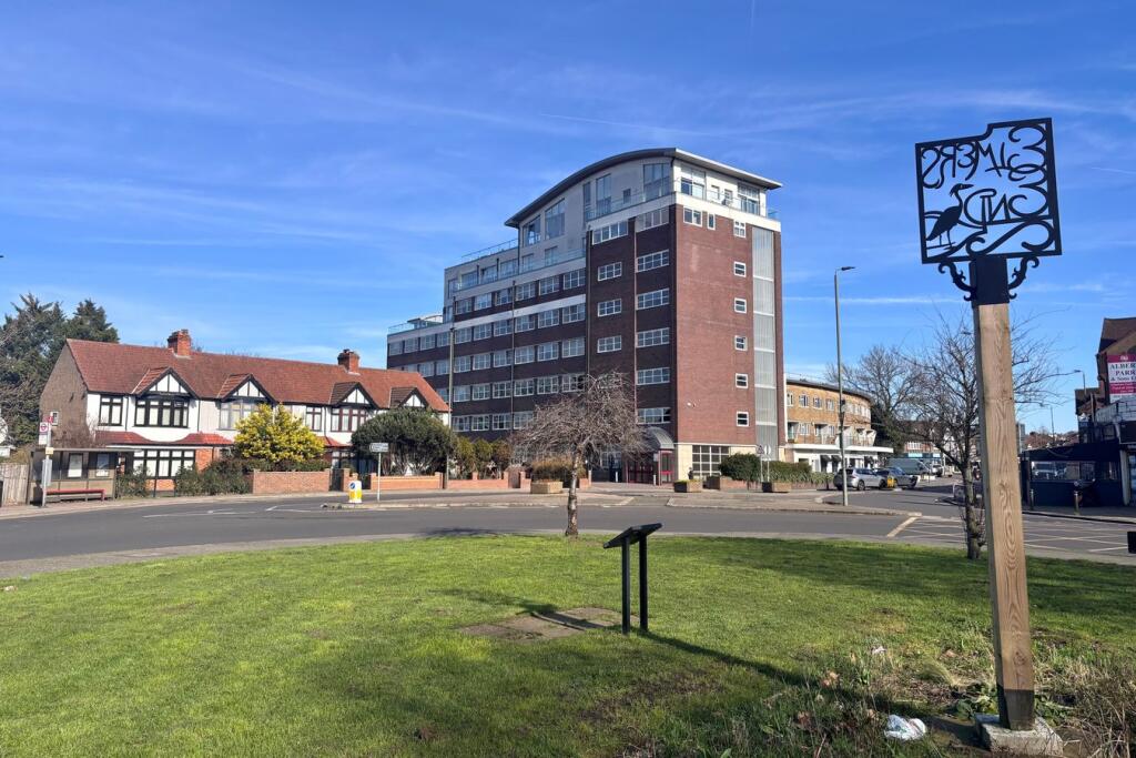 Main image of property: Croydon Road, Beckenham, BR3