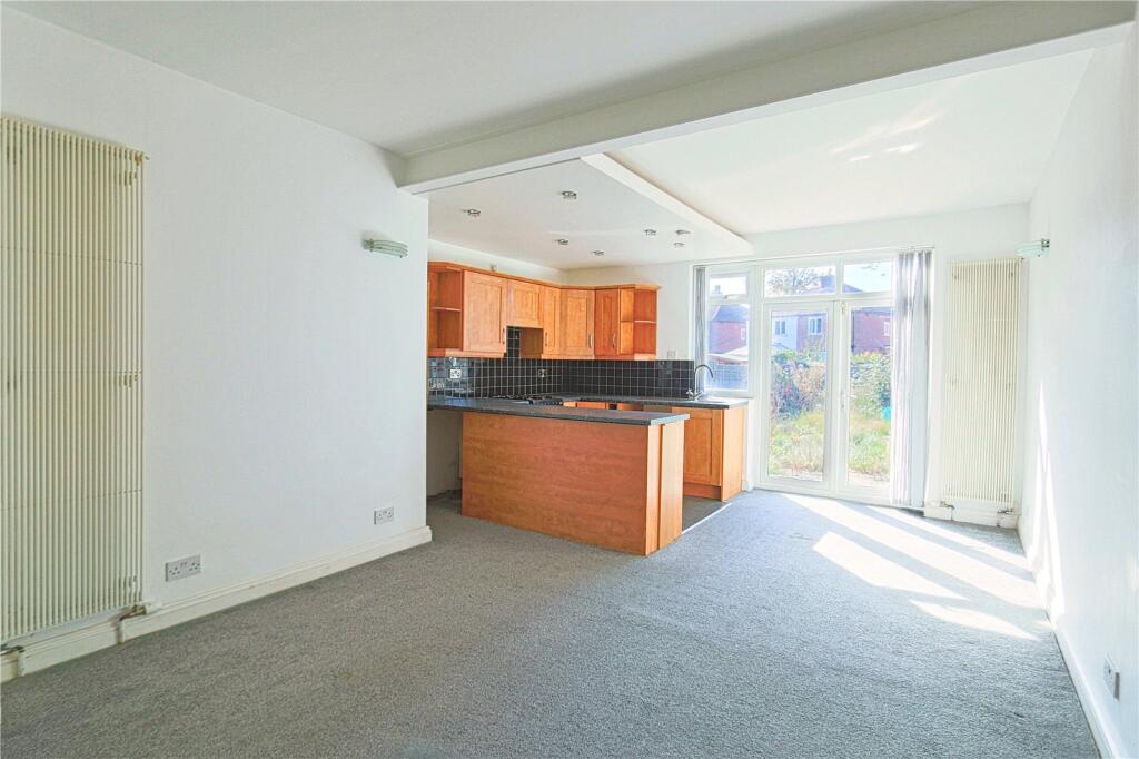 House in Tameside, Greater Manchester - View 2