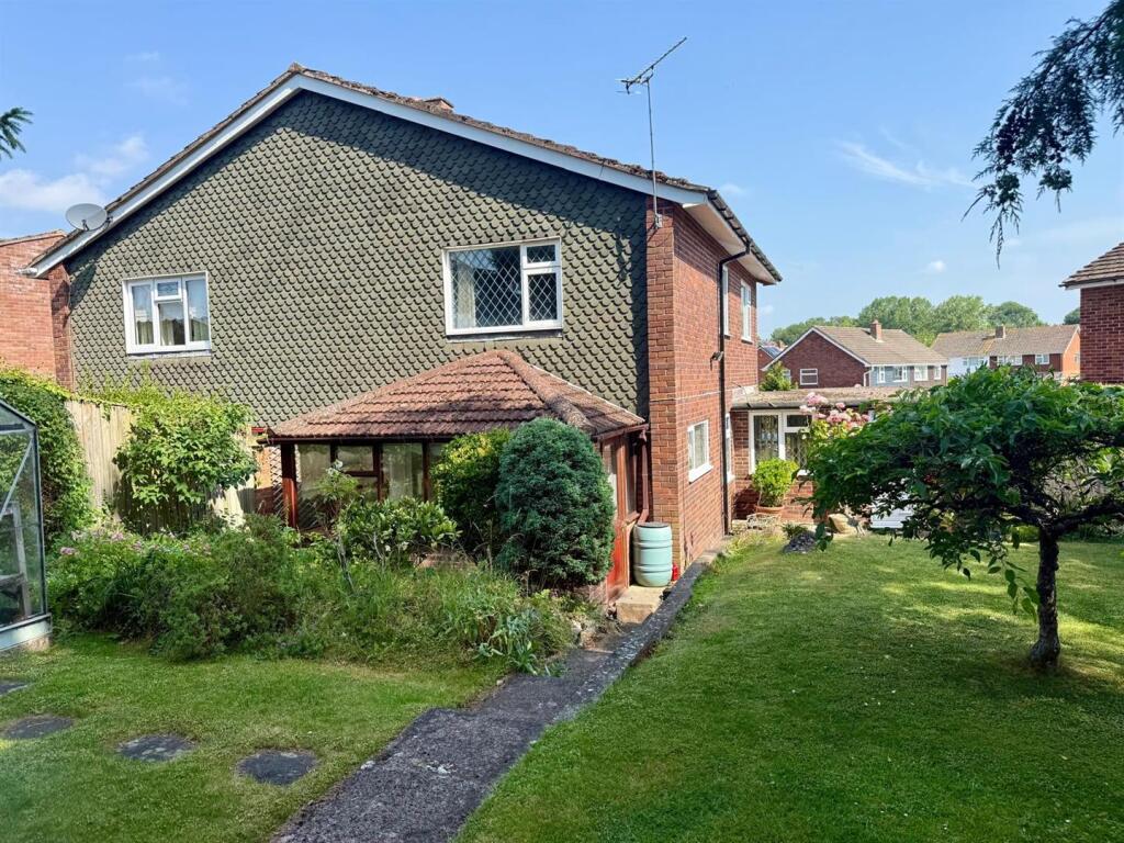 Kentchurch Close, Hereford - View 2