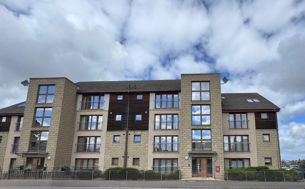 Main image of property: Flat 6, 115 South Street, Elgin IV30 1JD