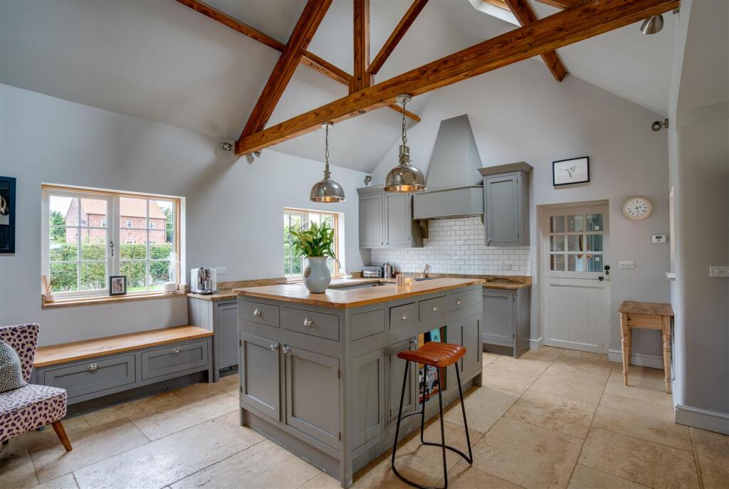House in Tadcaster, Colton - View 5