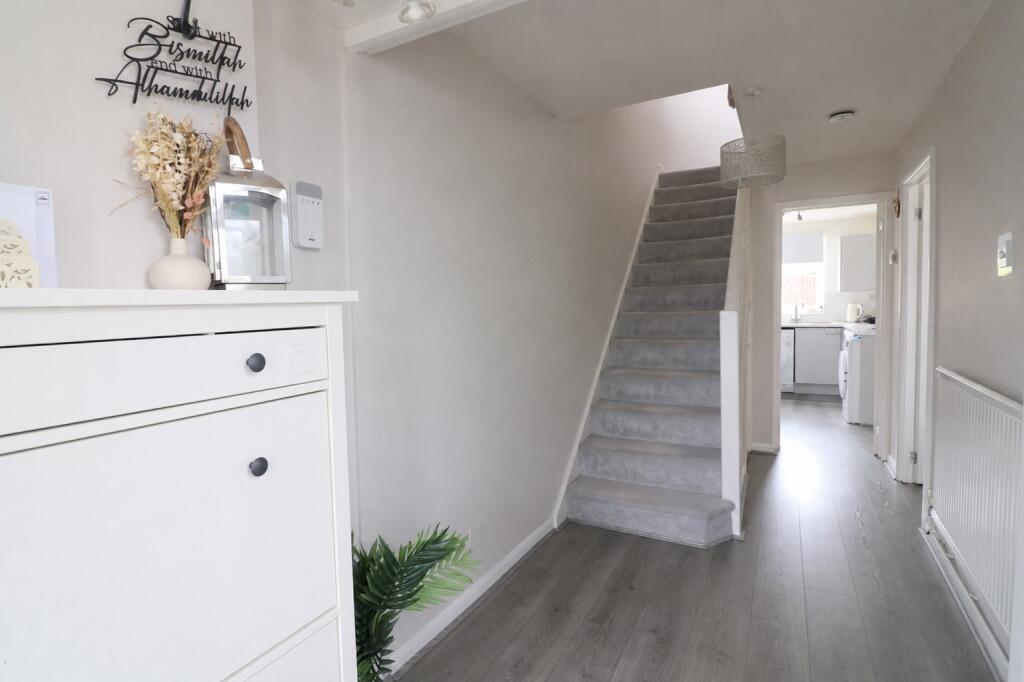 House in Luton, Limbury - More