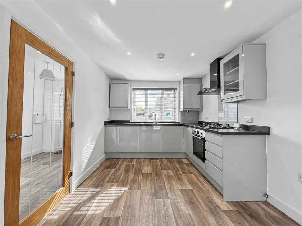 House in Bath - View 2