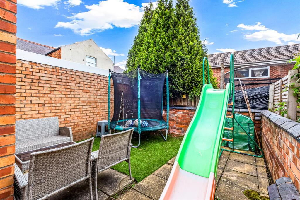 House in Leicester - View 5