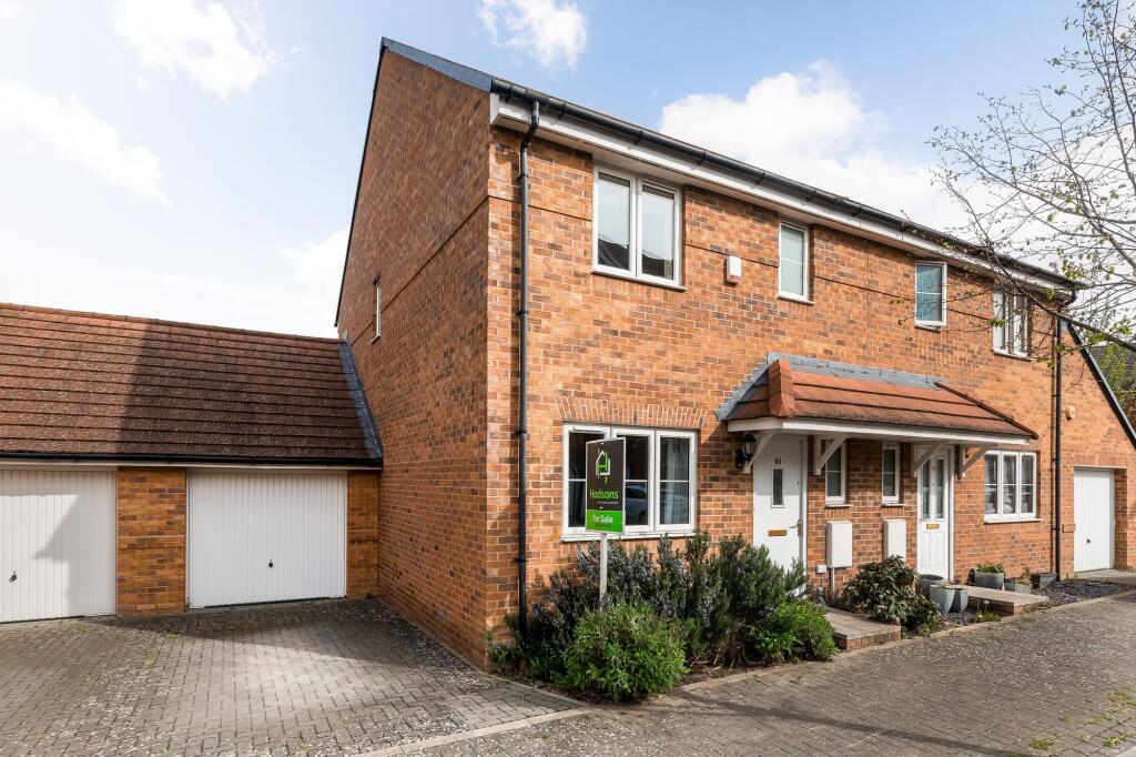 Main image of property: Elm Park, Didcot, OX11